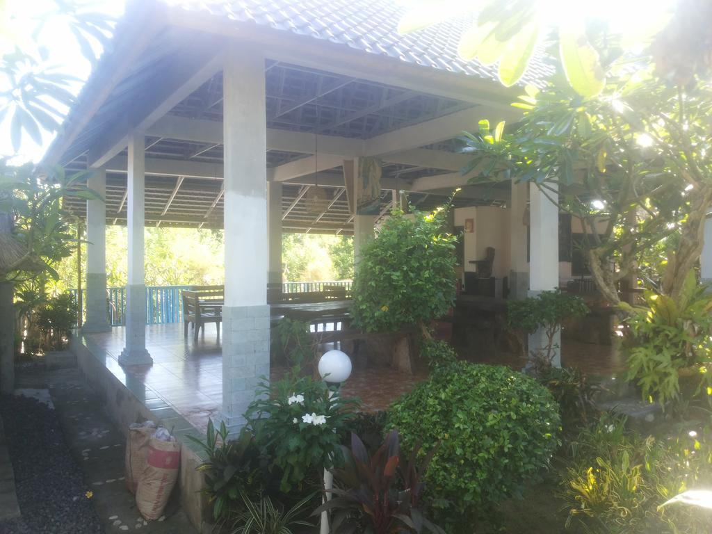 Lotus Garden Huts Hotel Nusa Lembongan  Exterior photo